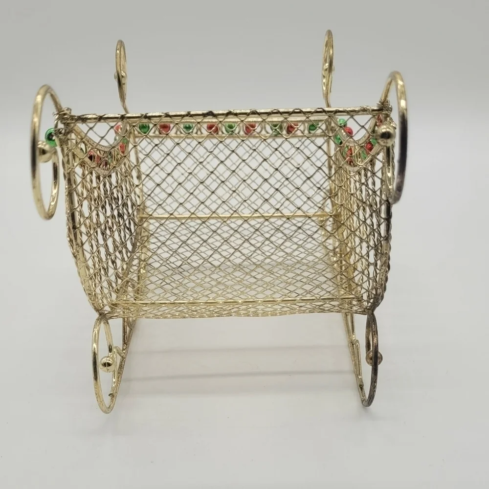 Christmas Wire Gold Sleigh​​​